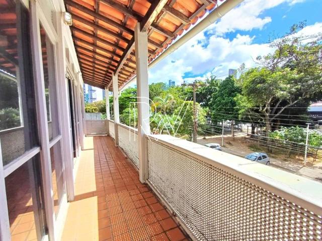 Casa / Sobrado Comercial para Locação em Salvador/BA Caminho das Árvores 3 Quartos