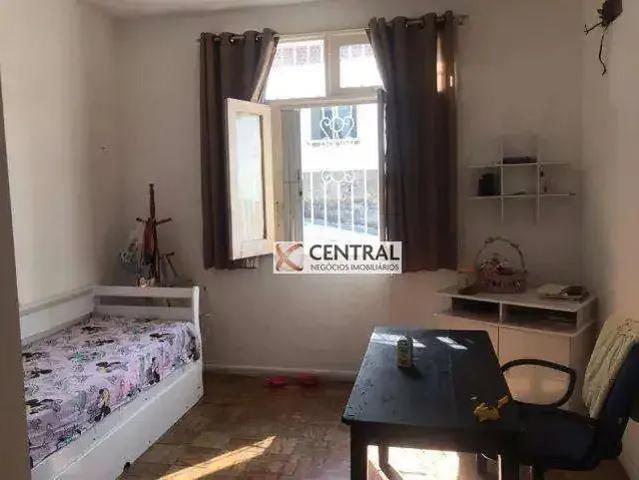 Casa / Sobrado Comercial para Locação em Salvador/BA Amaralina 5 Quartos