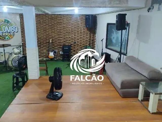 Casa / Sobrado Comercial para Locação em Salvador/BA Armação 4 Quartos
