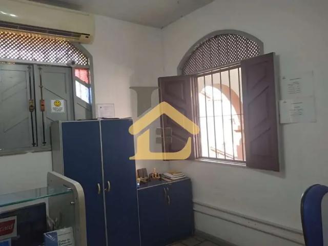 Casa / Sobrado Comercial para Locação em Salvador/BA Engenho Velho de Brotas 4 Quartos
