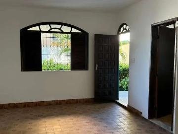 Casa / Sobrado Comercial para Locação em Salvador/BA Pituaçu 5 Quartos