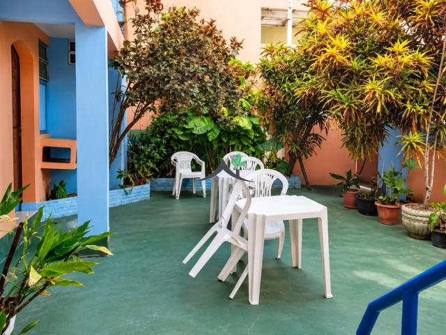 Casa / Sobrado Comercial para Locação em Salvador/BA Pituaçu 18 Quartos