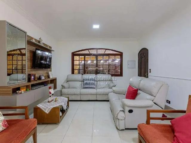 Casa / Sobrado Comercial para Locação em Santo André/SP Parque Erasmo Assunção 4 Quartos