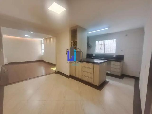 Casa / Sobrado Comercial para Locação em Santo André/SP Vila Apiaí 5 Quartos