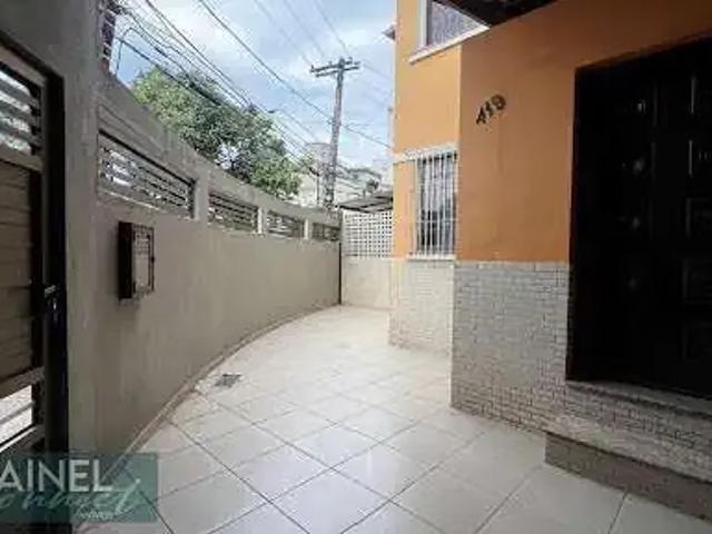 Casa / Sobrado Comercial para Locação em Santos/SP Macuco 5 Quartos