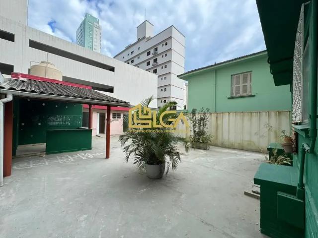 Casa / Sobrado Comercial para Locação em Santos/SP Aparecida 5 Quartos