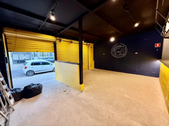 Casa / Sobrado Comercial para Locação em Santos/SP Boqueirão