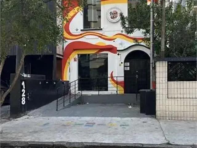 Casa / Sobrado Comercial para Locação em Santos/SP Boqueirão