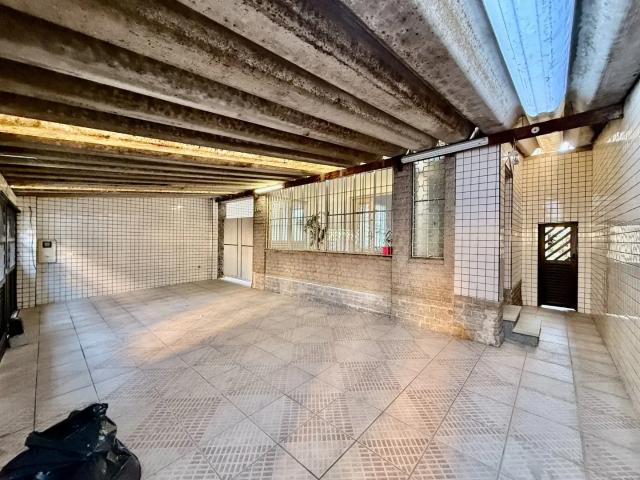 Casa / Sobrado Comercial para Locação em Santos/SP Campo Grande