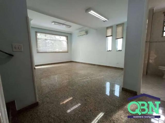 Casa / Sobrado Comercial para Locação em Santos/SP Embaré 4 Quartos
