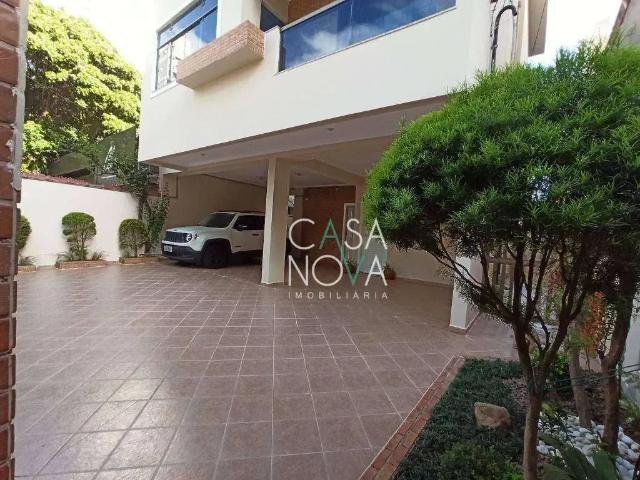 Casa / Sobrado Comercial para Locação em Santos/SP Embaré 4 Quartos