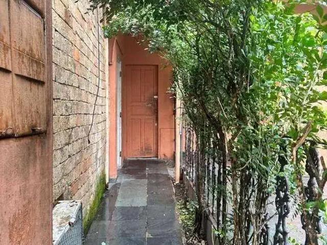 Casa / Sobrado Comercial para Locação em Santos/SP Gonzaga 3 Quartos