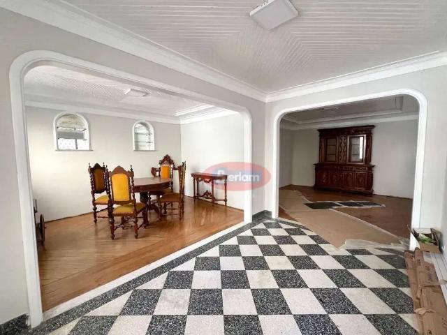 Casa / Sobrado Comercial para Locação em Santos/SP Gonzaga 3 Quartos