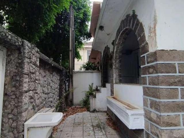 Casa / Sobrado Comercial para Locação em Santos/SP Gonzaga