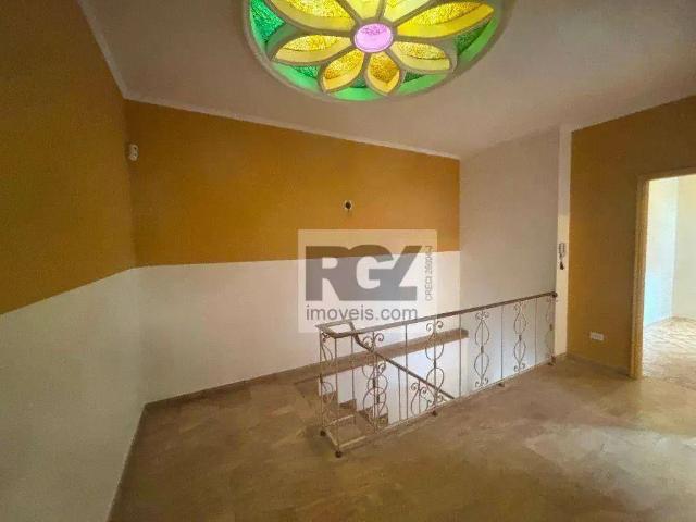 Casa / Sobrado Comercial para Locação em Santos/SP Gonzaga 4 Quartos