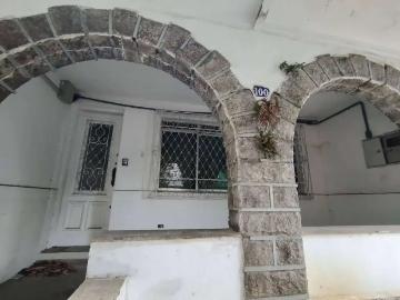 Casa / Sobrado Comercial para Locação em Santos/SP Gonzaga