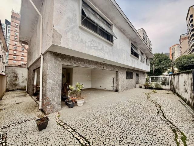 Casa / Sobrado Comercial para Locação em Santos/SP Ponta da Praia