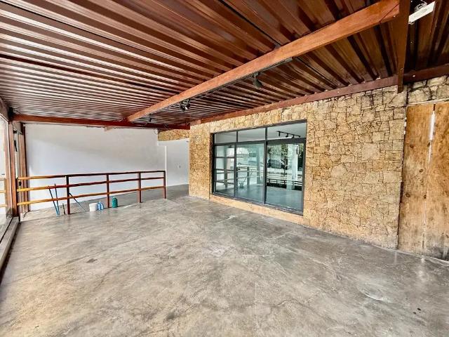 Casa / Sobrado Comercial para Locação em Santos/SP Ponta da Praia