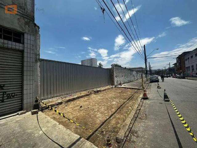 Casa / Sobrado Comercial para Locação em Santos/SP Vila Mathias