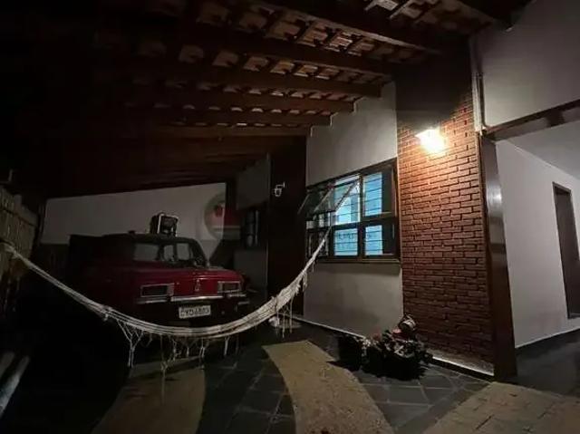 Casa / Sobrado Comercial para Locação em Sorocaba/SP Jardim Itanguá 3 Quartos