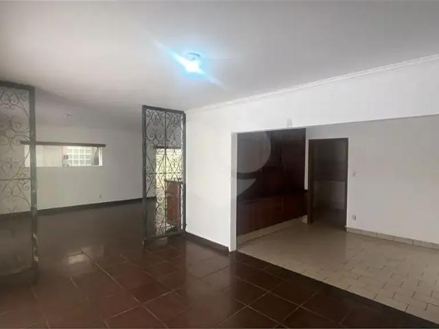 Casa / Sobrado Comercial para Locação em Sorocaba/SP Jardim Paulistano 5 Quartos