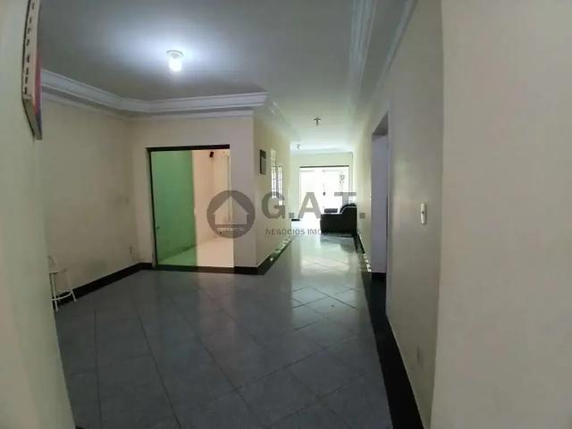 Casa / Sobrado Comercial para Locação em Sorocaba/SP Parque Campolim 3 Quartos