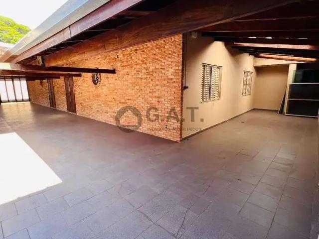 Casa / Sobrado Comercial para Locação em Sorocaba/SP Parque Campolim 3 Quartos
