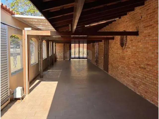 Casa / Sobrado Comercial para Locação em Sorocaba/SP Parque Campolim 3 Quartos