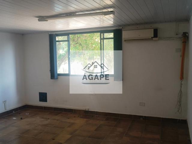 Casa / Sobrado Comercial para Locação em Taboão da Serra/SP Jardim Monte Alegre