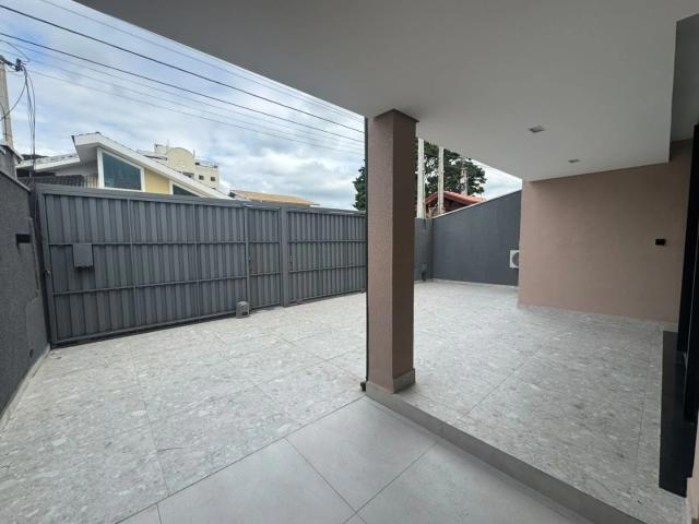 Casa / Sobrado Comercial para Locação em Taubaté/SP Centro 4 Quartos