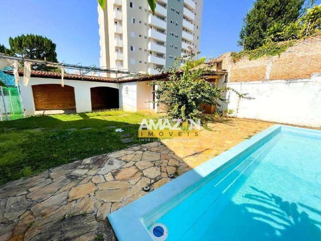Casa / Sobrado Comercial para Locação em Taubaté/SP Jardim das Nações 6 Quartos