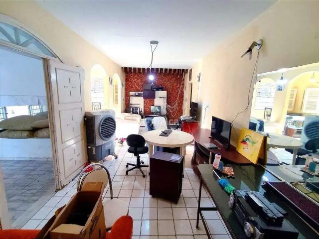 Casa / Sobrado Comercial para Locação em Teresina/PI Fátima 10 Quartos