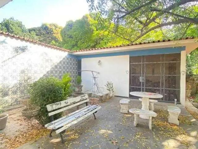 Casa / Sobrado Comercial para Locação em Teresina/PI Fátima 3 Quartos