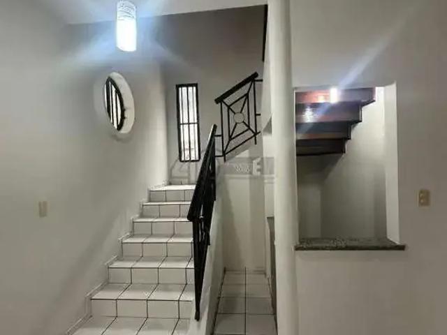 Casa / Sobrado Comercial para Locação em Teresina/PI Jóquei 5 Quartos