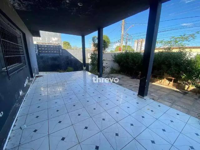 Casa / Sobrado Comercial para Locação em Teresina/PI São Cristóvão 3 Quartos