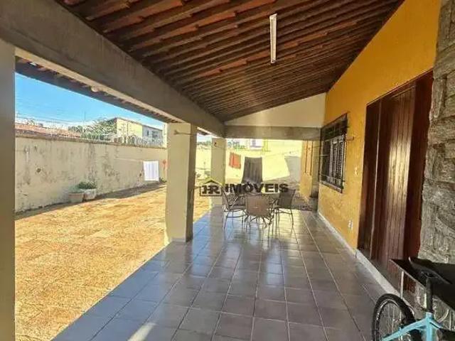 Casa / Sobrado Comercial para Locação em Teresina/PI São João 4 Quartos