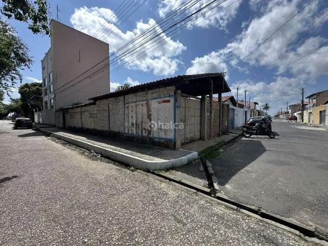 Casa / Sobrado Comercial para Locação em Teresina/PI Vale Quem Tem