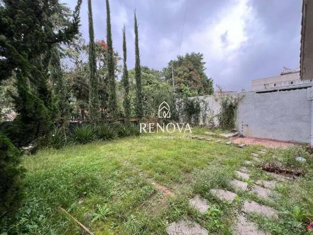 Casa / Sobrado Comercial para Locação em Teresópolis/RJ Várzea 1 Quartos