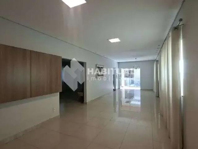Casa / Sobrado Comercial para Locação em Uberlândia/MG Tabajaras 5 Quartos