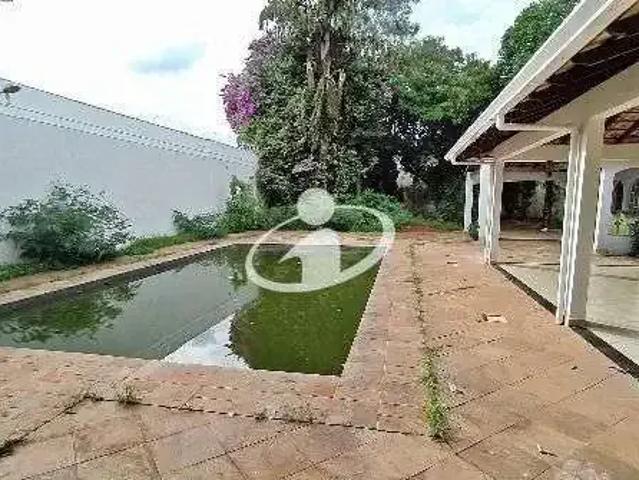 Casa / Sobrado Comercial para Locação em Uberlândia/MG Umuarama 8 Quartos