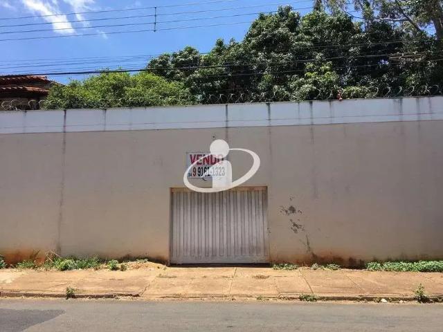 Casa / Sobrado Comercial para Locação em Uberlândia/MG Umuarama 9 Quartos
