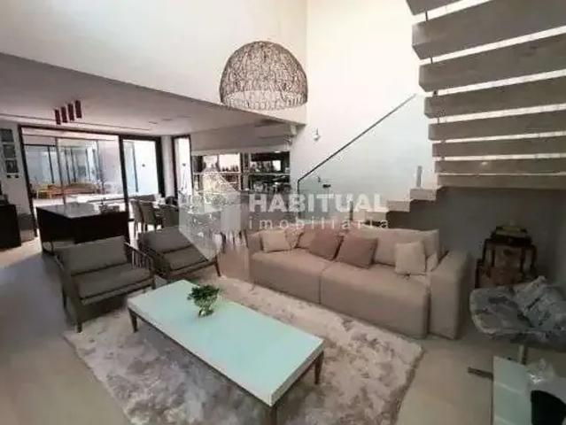 Casa / Sobrado Comercial para Locação em Uberlândia/MG Bom Jesus 3 Quartos