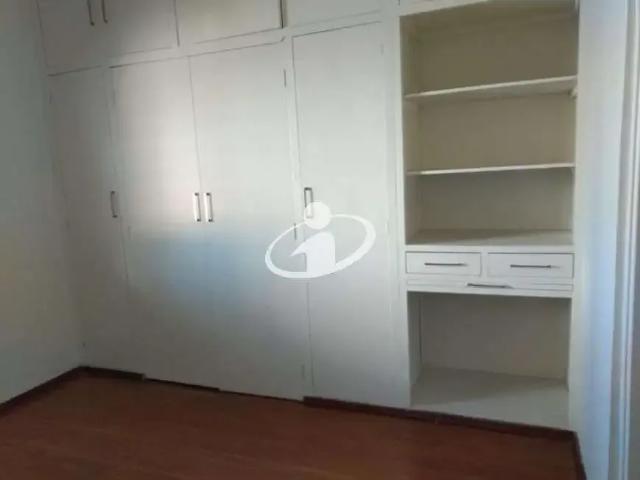 Casa / Sobrado Comercial para Locação em Uberlândia/MG Cazeca 4 Quartos