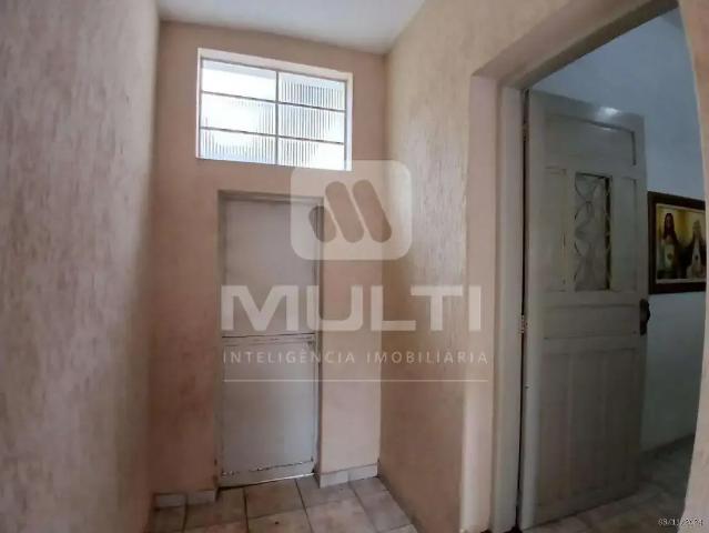 Casa / Sobrado Comercial para Locação em Uberlândia/MG Centro 3 Quartos