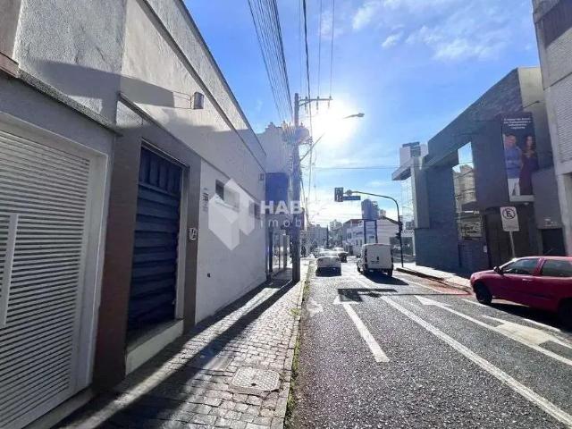 Casa / Sobrado Comercial para Locação em Uberlândia/MG Centro 3 Quartos