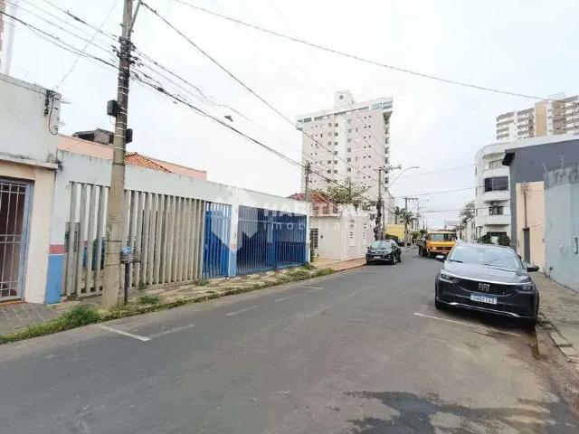 Casa / Sobrado Comercial para Locação em Uberlândia/MG Centro 3 Quartos