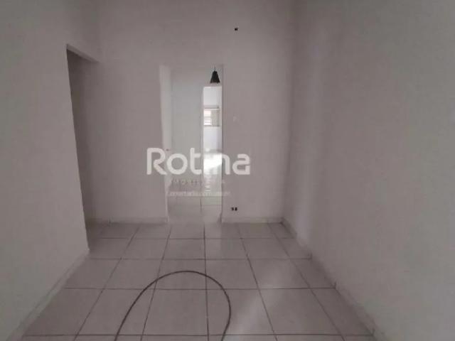 Casa / Sobrado Comercial para Locação em Uberlândia/MG Centro 3 Quartos