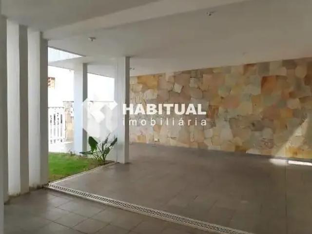 Casa / Sobrado Comercial para Locação em Uberlândia/MG Fundinho 3 Quartos