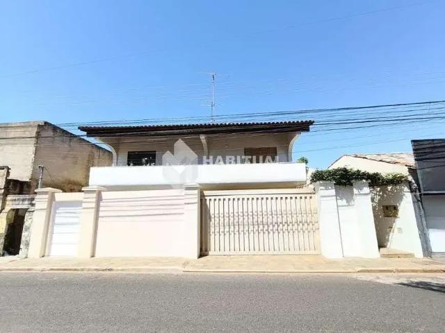 Casa / Sobrado Comercial para Locação em Uberlândia/MG Lidice 4 Quartos