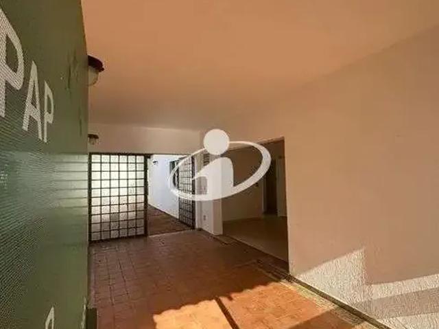 Casa / Sobrado Comercial para Locação em Uberlândia/MG Martins